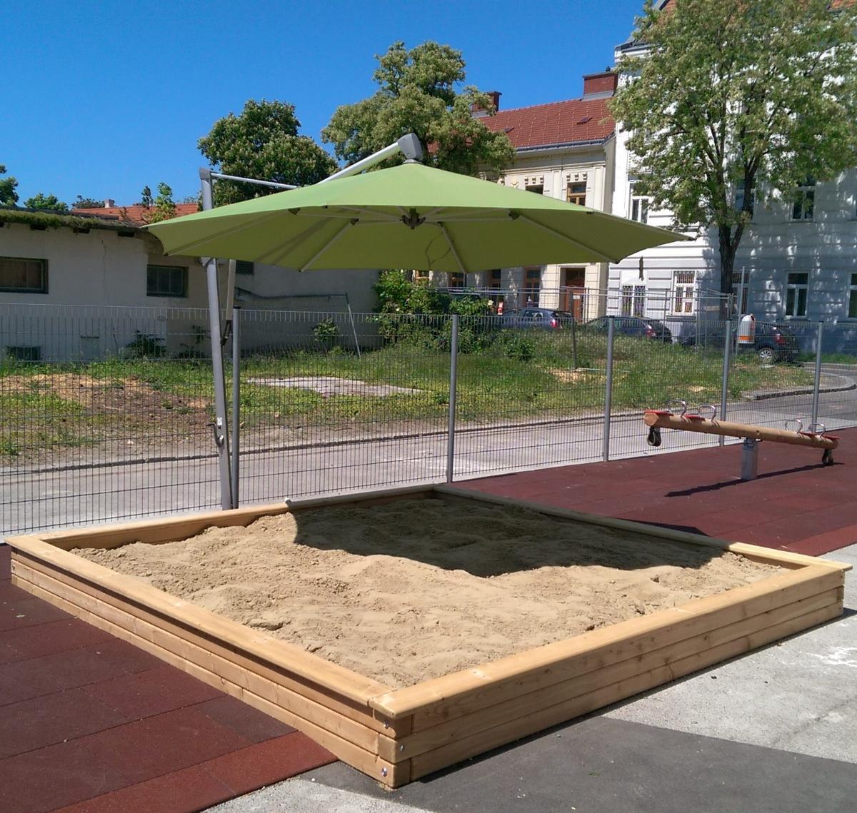 Sandkasten Lärche 4 x 4